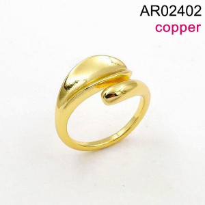 AR02402-3045